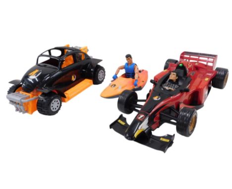 Action Man F1 racing car, orange sand buggy, kayak, and two Action Man figures. (5)
