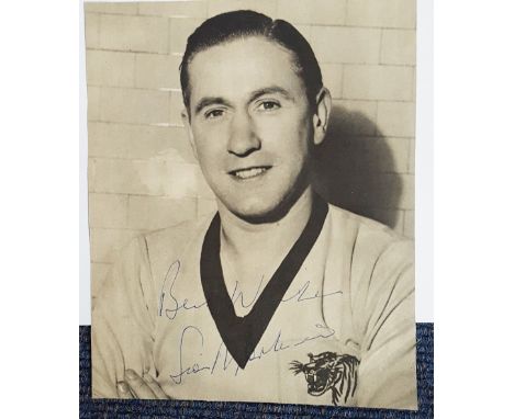 Sam Bartram autographed magazine photo. Stylised and colourised magazine portrait photograph signed by the legendary former C