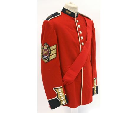 Post 1953 Grenadier Guards Colour Sergeants Dress Tunic of fine red cloth with staybright regimental tunic buttons. Blue coll