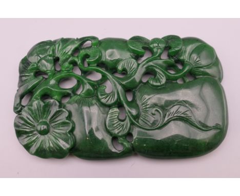 A Chinese jade carving.  12 x 7.5 cm. 