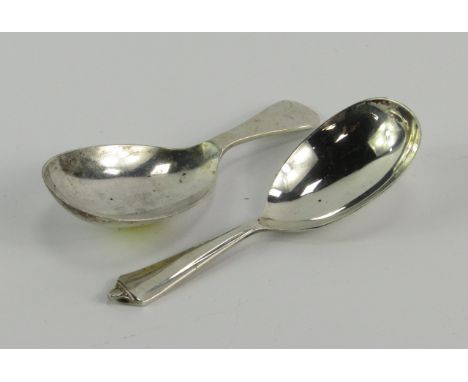A George V silver caddy spoon, and a George VI silver caddy spoon, both H Hunt, Sheffield 1924 and 1947, 1.10t oz.