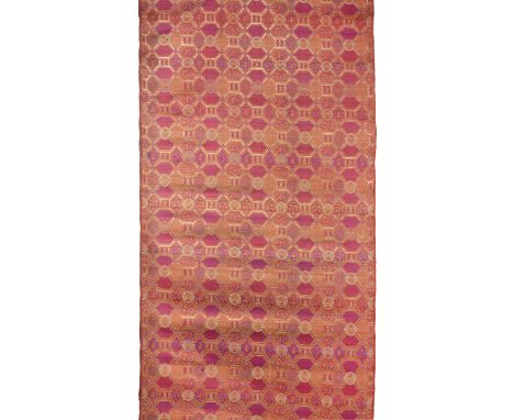 A BOLT OF SILK FUCHSIA-GROUND BROCADELate Qing DynastyThe long bolt woven from polychrome and gilt silk threads with intricat