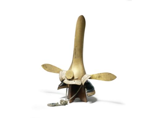 A GOLD LACQUERED KAWARI KABUTO (ECCENTRICALLY-SHAPED HELMET)Edo Period (1615-1868), 17th/18th centuryAn impressive naga ebosh