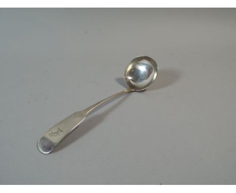 A Georgian Scottish Silver Ladle with Heraldic Motif, Edinburgh 1818. 16 Cm Long. 