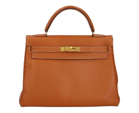 HERMÈS VINTAGE Handtasche "KELLY BAG 32". Koll. 1993. Gulliver Leather in Hellbraun (Gold) mit vergoldeter Hardware. Klassisc