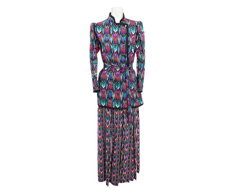 SAINT LAURENT RIVE GAUCHE VINTAGE Ensemble, Gr. 42 (fr. 44), Koll.: F/W 1979-1980. Ikat Ethnique Design auf asymmetrrischer J