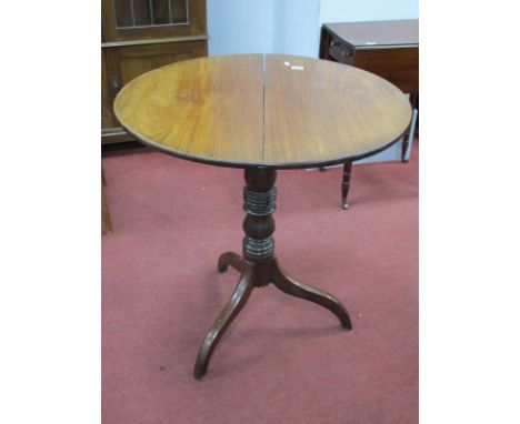 XIX Century Mahogany Circular Topped Pedestal Table, with snap action on turned support and tripod legs, 69cm diameter (damag