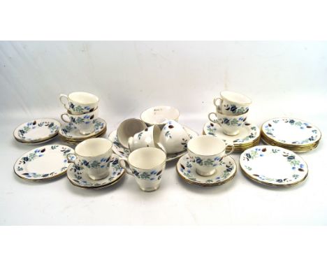 A vintage Colclough Linden pattern ceramic part tea set, to include teacups, saucers, side plates and more