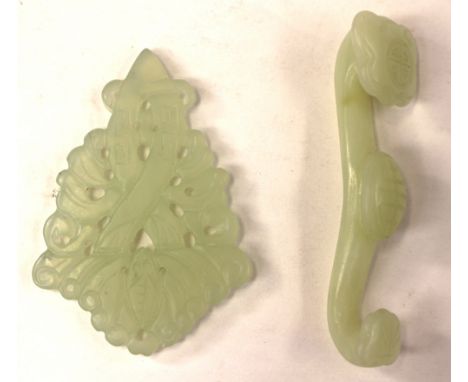 A carved jade reticulated pendant, together with a ruyi belt hook (2)