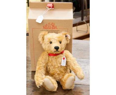 A boxed Steiff 'James' bear, limited edition No 772 of 1,766, with certificate.