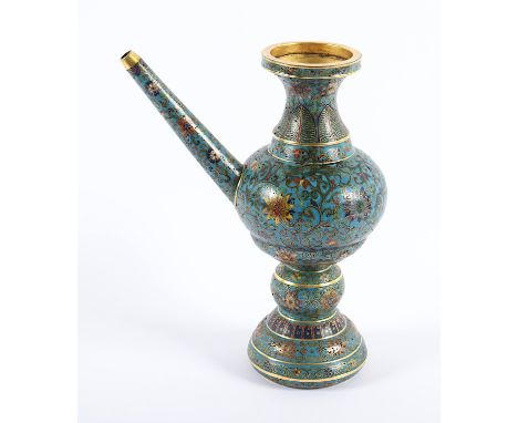 CLOISONNÉ-KENDI, im farbigen Emailcloisonné Blütenranken auf blauem Grund, H 24, gegossene Vierzeichenmarke Qianlong Nian Zhi