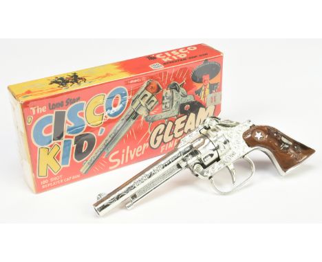 Lone Star Cisco Kid cap gun, with Good to Good Plus box, untested otherwise Excellent. Please note this lot is U.K postage on