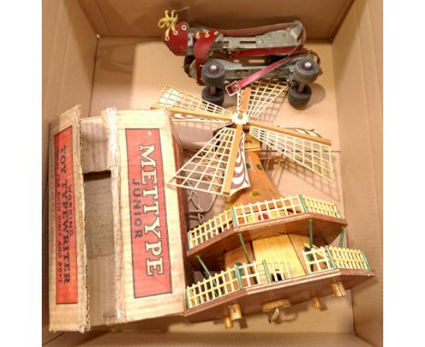 Mettype &amp; Similar, a boxed &amp; unboxed group of "Vintage" Collectibles. Includes "Junior Working Toy Typewriter" with o