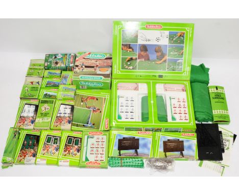 Subbuteo, a mixed group of accessories and sets to include Subbuteo '60140' this set appear Excellent - The accessories inclu