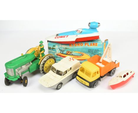 Plastic Vehicles x five including: (1) Louis Marx tinplate and plastic tractor, 10"/26cm; (2) Tudor Rose breakdown truck,9"/2