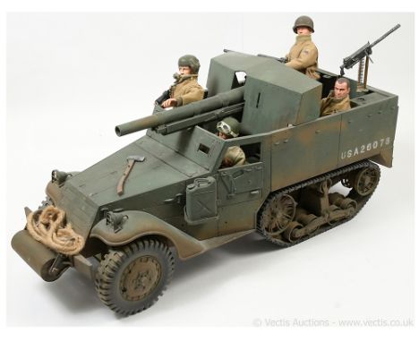 Dragon or similar 1/6th scale vehicle - WW2 US Army Half-Track vehicle including 3 x 1/6th scale figures including Commander 