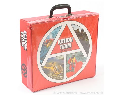 Hasbro Action Man - Action Team Von Schildkrot - German export issue collector case - red printed vinyl cover, inside are 3 x