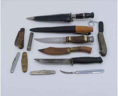 A collection of Edwardian advertising pen knives, pokect knives, Kukri, etc