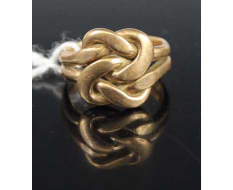 A 9ct gold Celtic knot band ring, size F, 4.2g