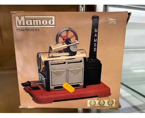A Mamod steam engine SP2, boxed