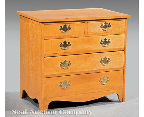 American Federal-Style Figured Maple Chest of Drawers, two short over three graduated drawers, shaped skirt, "French" bracket