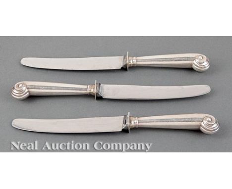 Twelve English Sterling Silver "Onslow" Pattern Knives, Worcester Silver Co., London, 1965, l. 9 1/2 in. Provenance: Estate o