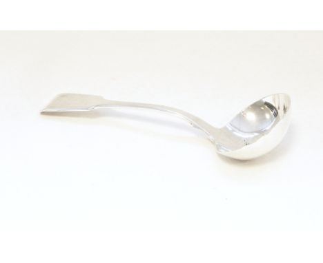 Victorian sauce ladle, fiddle pattern, London 1854 