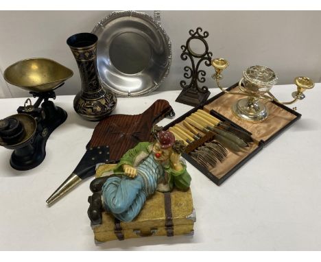 A job lot of assorted collectables including a set of Salter scales and weights 