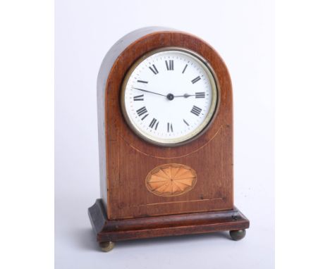 Edwardian and inlaid mahogany mantle clock, height 21cm with key.