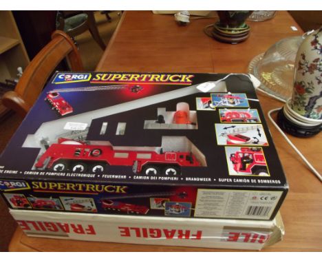 Corgi Super Truck fire engine 