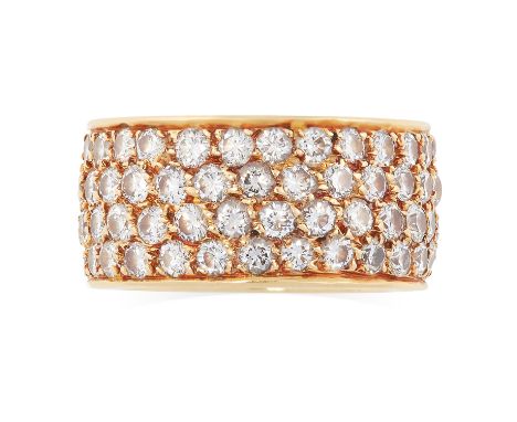 A VINTAGE DIAMOND ETERNITY BAND RING, VAN CLEEF &amp; ARPELS in 18ct yellow gold, comprising four rows of round cut diamonds 