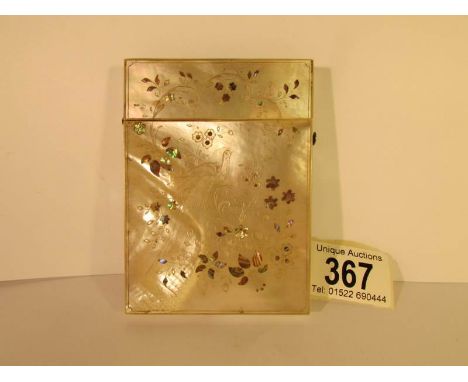 A Victorian mother of pearl card case decorated with birds and foliage, 10 x 7.5 cm