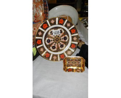 A Royal Crown Derby plate and trinket tray