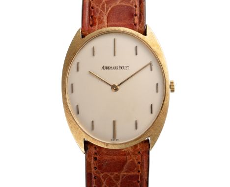 A GENTLEMAN'S SIZE 18K SOLID GOLD AUDEMARS PIGUET WRIST WATCH CIRCA 1960s  Movement: 17J, manual wind, cal. 2003, signed Aude