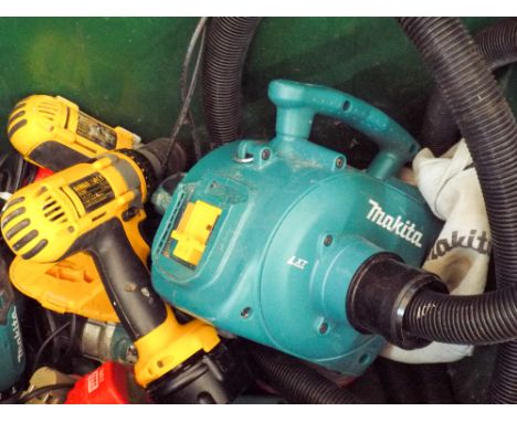 A quantity of Makita cordless drills, tools etc and two DeWalt cordless drills (no batteries all bought as seen)