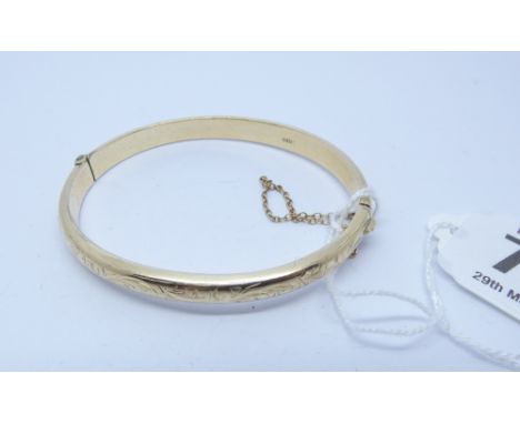 9ct yellow gold child's bangle, 6.4 grams