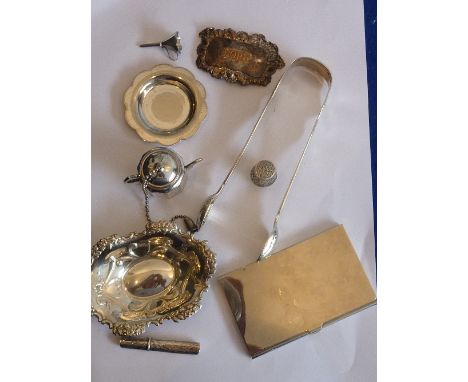 A small selection of silver and silver plate etc., to include a port Wine Label, a Tea Infuser modelled as a teapot, Trinket 