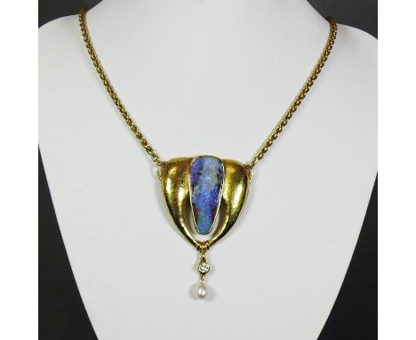 Collier mit Opal Kette und Anhänger in 18ct GG; Anhänger mit Brillant von ca. 0,20ct, ca. TW-VSI; daran ovale Zuchtperle; Gol