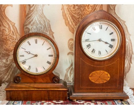 Two Edwardian mantel clocks.(1) A clock of small proportions with single train sprung movement on balance escapement. Case 6"
