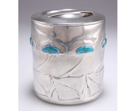 ARCHIBALD KNOX (1864-1933) FOR LIBERTY &amp; CO, A TUDRIC PEWTER AND ENAMEL BISCUIT BOX no. 0193, cylindrical, the concave li