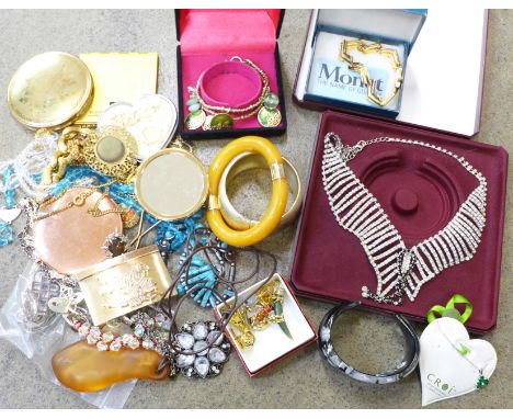 Assorted fashion jewellery and compact mirrors, etc.