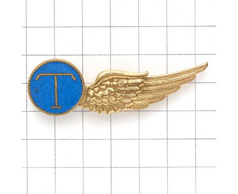 Royal Netherlands Naval Air Service WW2 Air Telegraphist brevet /wing. British made gilt metal winged circle bearing T on blu