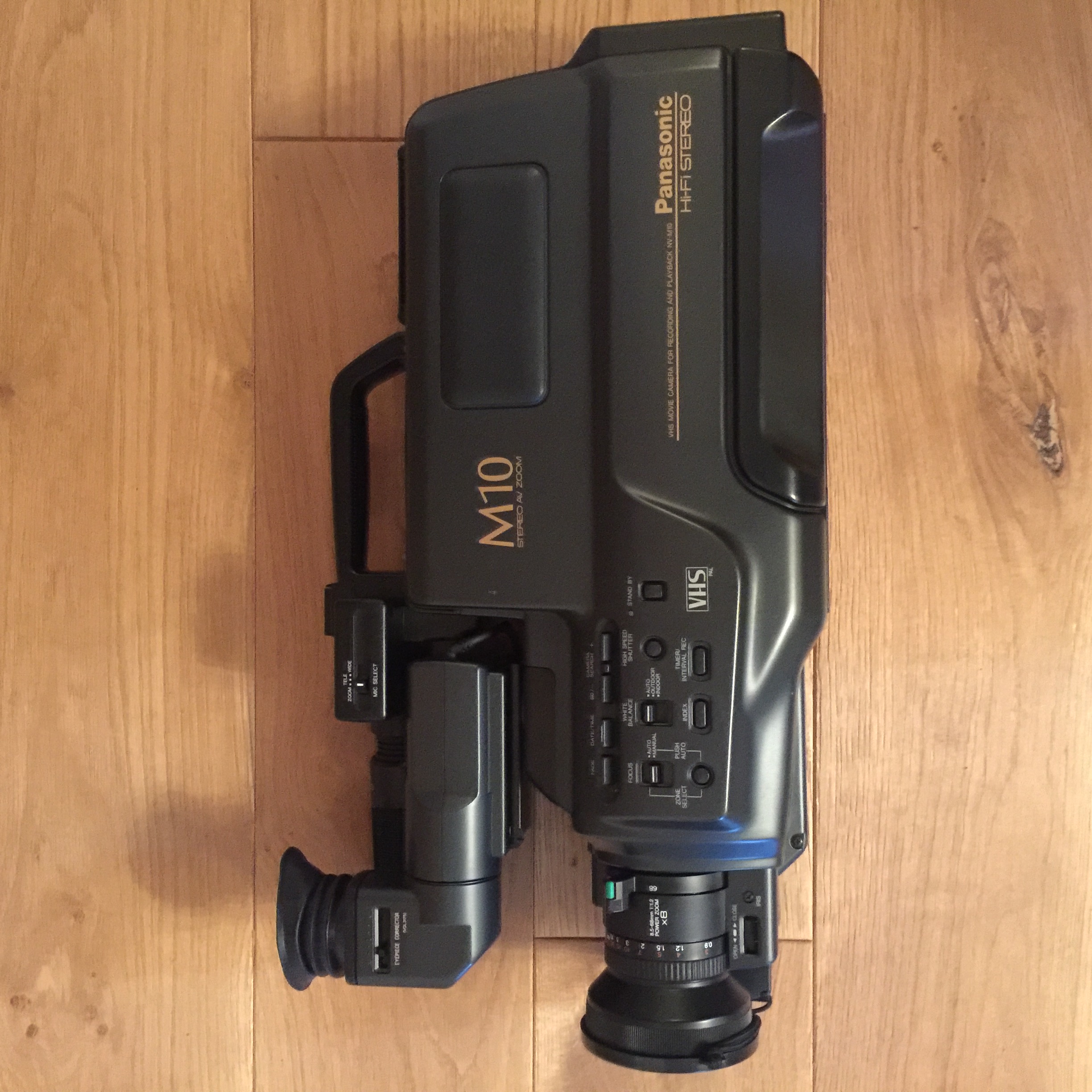 Panasonic HiFi Stereo NVM10 Movie Video Camera with 8x Power Zoom