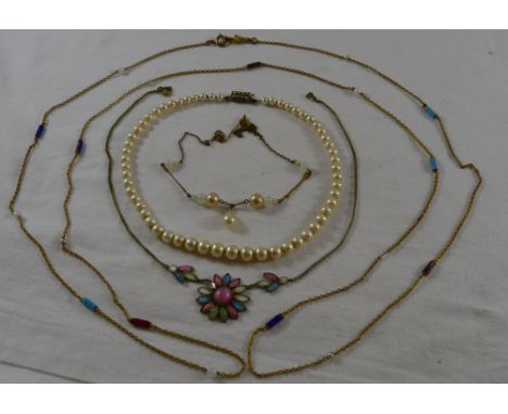 Faux pearl necklace + pendant, Deco floral pendant + glass set neck chain 