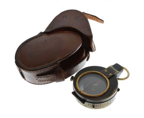 World War I era marching compass, Anglo-Swiss Association Verners Pattern VII, 1915, with Ordnance broad arrow, in hide case 