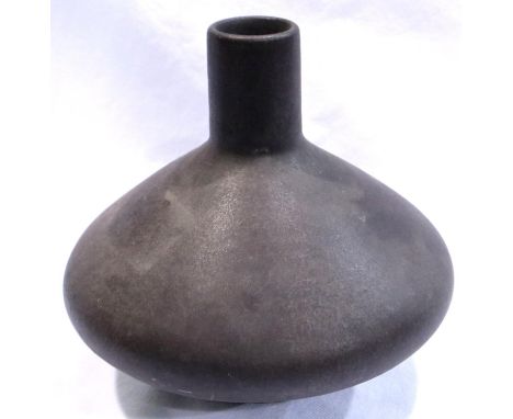 1960s West German fat lava UFO vase, H: 18 cm, D: 19 cm, no chips or cracks. P&amp;P Group 3 (£25+VAT for the first lot and £