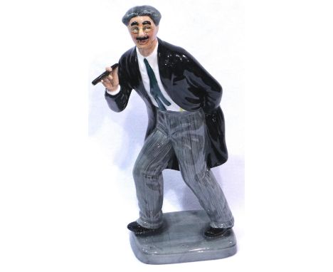 Royal Doulton Groucho Marx HN 2777, H: 25 cm, no cracks or chips. P&amp;P Group 2 (£18+VAT for the first lot and £3+VAT for s