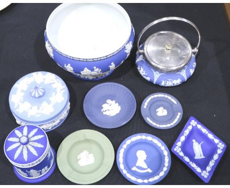 Eight pieces of mixed Wedgwood jasperware including a lidded pot, largest D: 19 cm, crack to one piece, otherwise no chips or