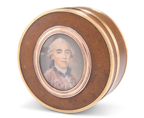 A FRENCH GOLD-MOUNTED PAPIER-MÂCHÉ BONBONNIÈRE WITH INSET PORTRAIT MINIATURES, indistinct mark, possibly Paris 1809-1817, wit