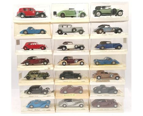 Solido, a boxed mainly "Age D'Or" 1:43 scale Classic vehicle group to include 4088 Bugatti Atalante in dark Blue, 4047 Packar